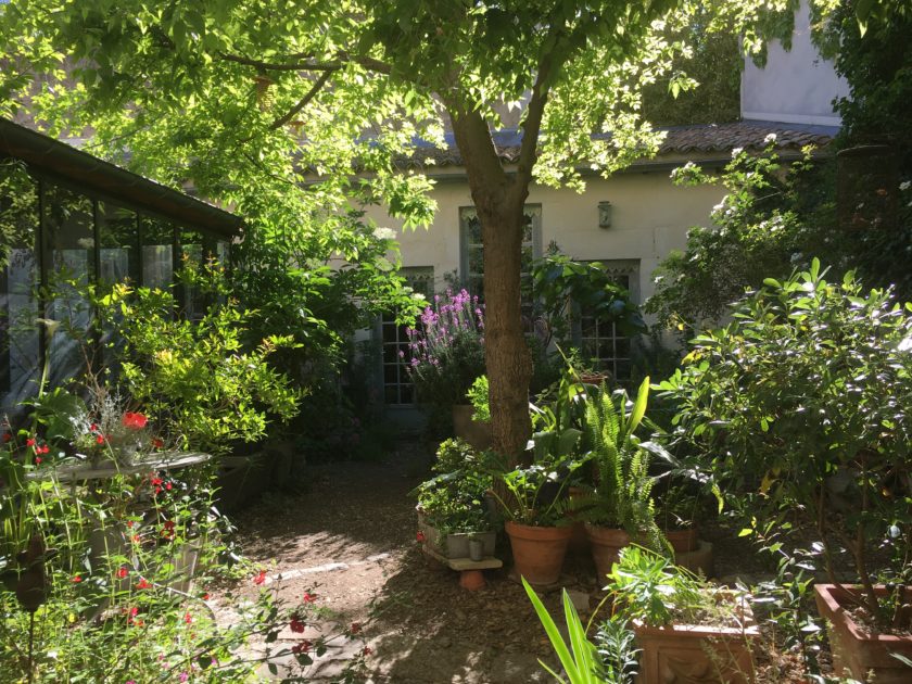 Etre au jardin confinée…